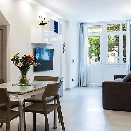 Apartment Versilia - Colombo Lido di Camaiore